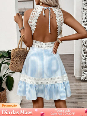 Vestido com Renda Detalhada e Costas Abertas Azul Bebê / P Vestido com Renda Detalhada e Costas Abertas